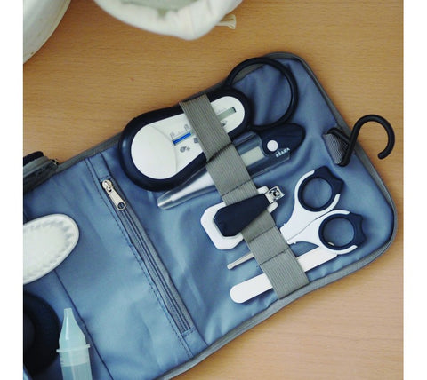 Neceser de Aseo (9 Accesorios)