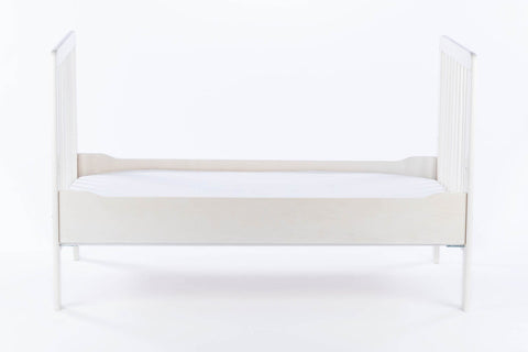 Cuna Convertible y Cama de Transición Color Madera Blanca TYGRYS LUX (140 x 70)